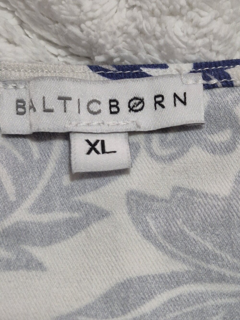 Baltic Born Navy and White Floral V-Neck Short Romper..Size:XL - Picture 15 of 16